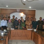 5.Wakil Ketua III Dewan Perwakilan Rakyat Daerah DPRD Kabupaten Lampung Selatan, Hj. Roslina, Staf Ahli Bupati Bidang Pemerintahan Kabupaten Bogor  H. Herdy, M.Si, Bersama Anggota DPRD Lamsel dan SKPD Kabupaten Bogor Berfoto bersama usai melakukan Kunjungan Kerja (kungker) dan study banding Anggota DPRD Lamsel  ke Kabupaten Bogor. (adv) foto : Hum