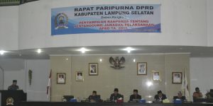 Dewan Perwakilan Rakyat Daerah (DPRD) Kabupaten Lampung Selatan mengelar Paripurna Pembahasan Rancangan Peraturan Daerah (Ranperda) Tentang Pertanggungjawaban Pelaksanaan APBD Lampung Selatan (Lamsel), Tahun Anggaran 2015. Kamis, (21/7/16)