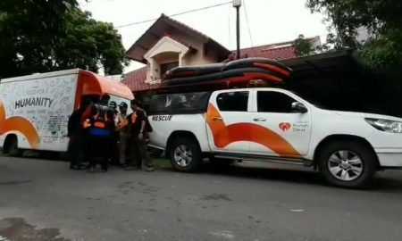 Tim Rumah Zakat Action saat akan menuju Lokasi Banjir